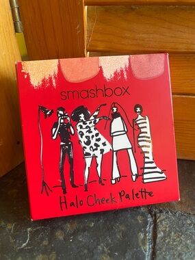 Smashbox Halo Cheek Palette - Bright Red Illustrated Box